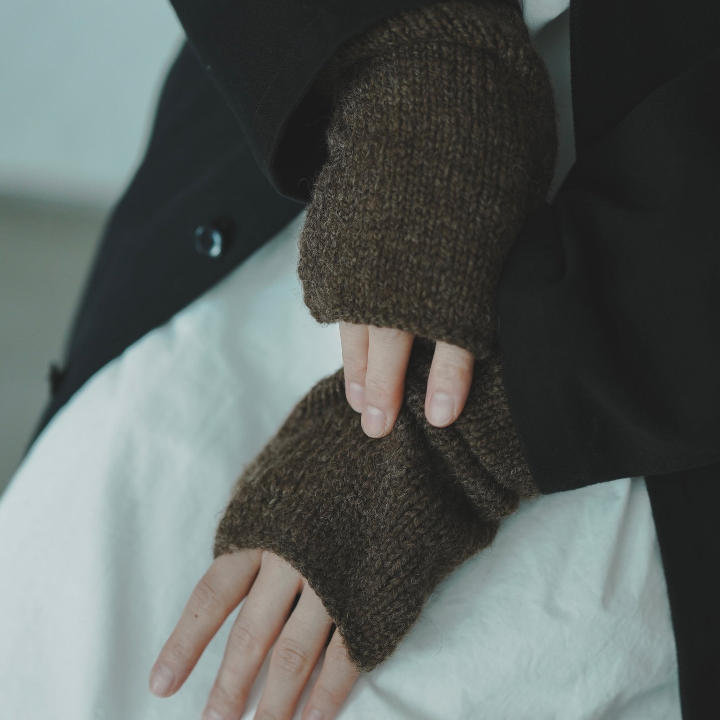 指なし手袋|FINGERLESS