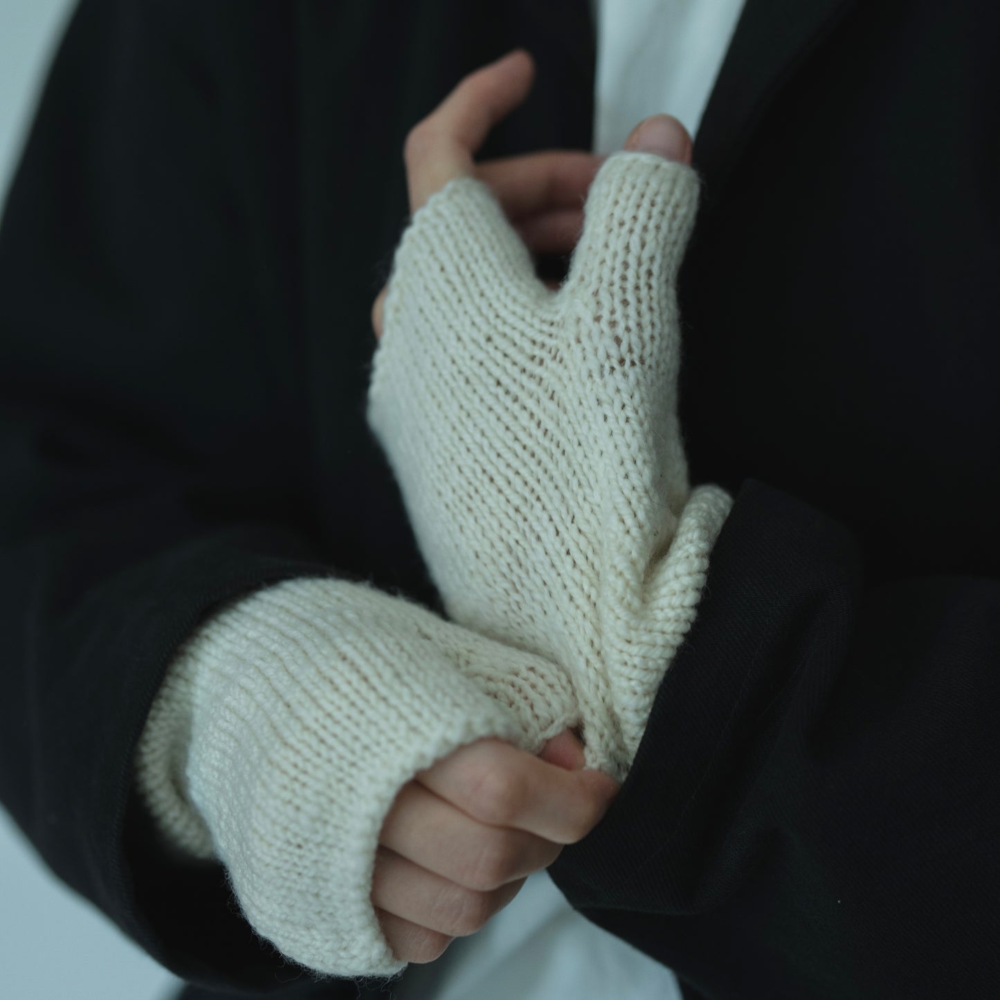 指なし手袋|FINGERLESS